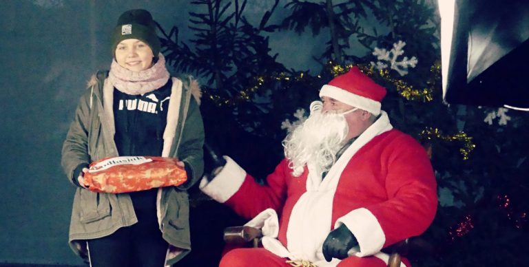Biała Podlaska: Święty Mikołaj gościł w centrum miasta [WIDEO]