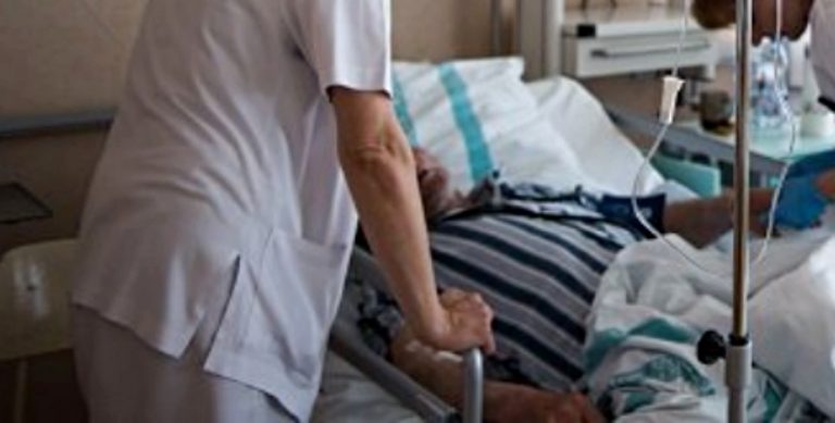 Biała Podlaska: Pacjent w piżamie wyszedł ze szpitala