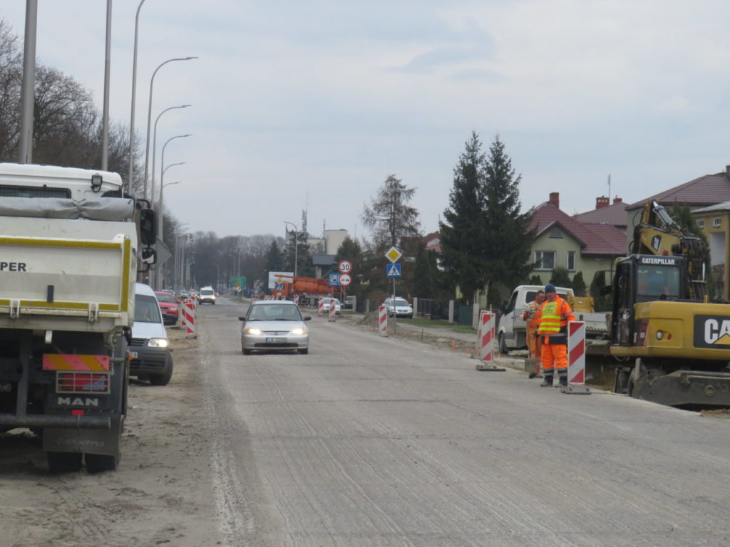 Utrudnienia na Warszawskiej potrwają do końca maja