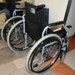 Sklepowa kradzież i ucieczka na wózku inwalidzkim