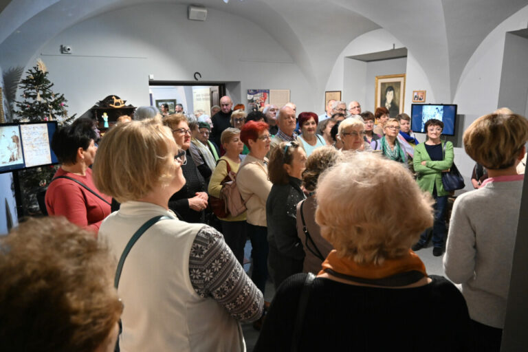 Seniorzy bezpłatnie obejrzą wystawy w muzeum