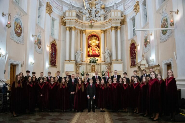Bialski chór z nagrodą na XXVIII Podlaskim Festiwalu Pieśni Maryjnej w Leśnej Podlaskiej