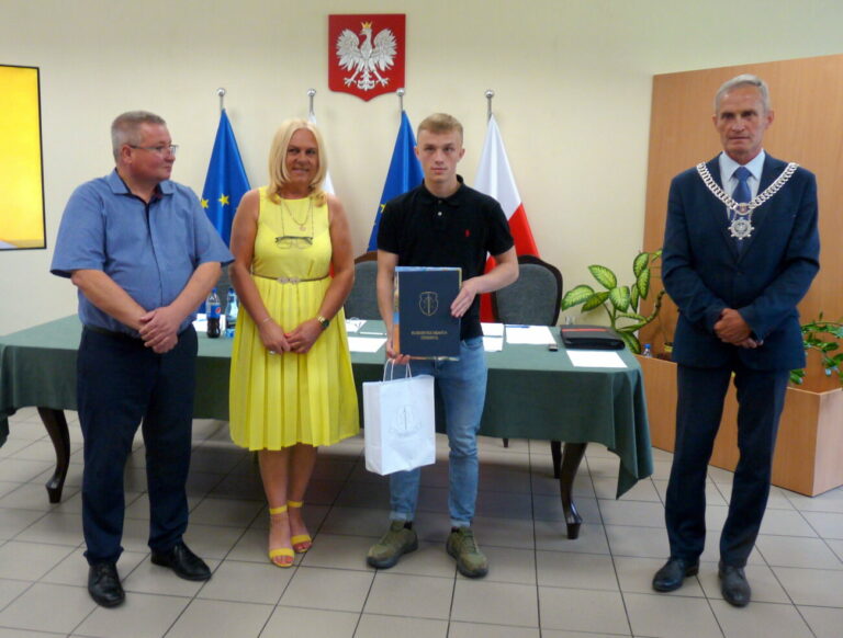 Terespol: Brązowy medalista Polski Michał Zrol uhonorowany w rodzinnym mieście