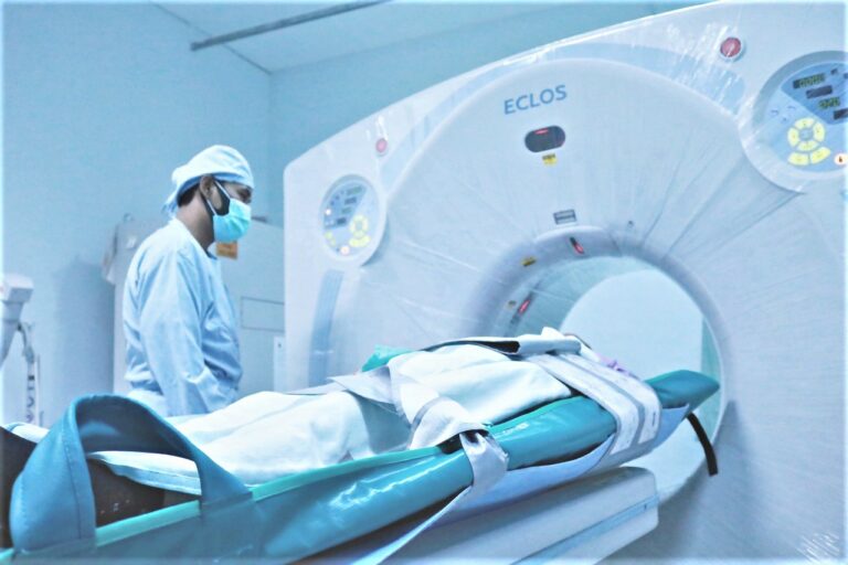 Pacjenci w województwie lubelskim czekają aż 81 dni na rezonans magnetyczny i 40 na tomografię komputerową
