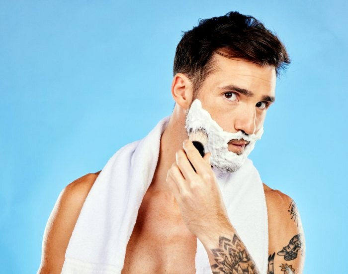Rytuał golenia – jak zrobić z niego czas dla siebie