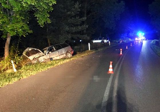 Pijany kierowca bmw spowodował czołowe zderzenie z innym autem