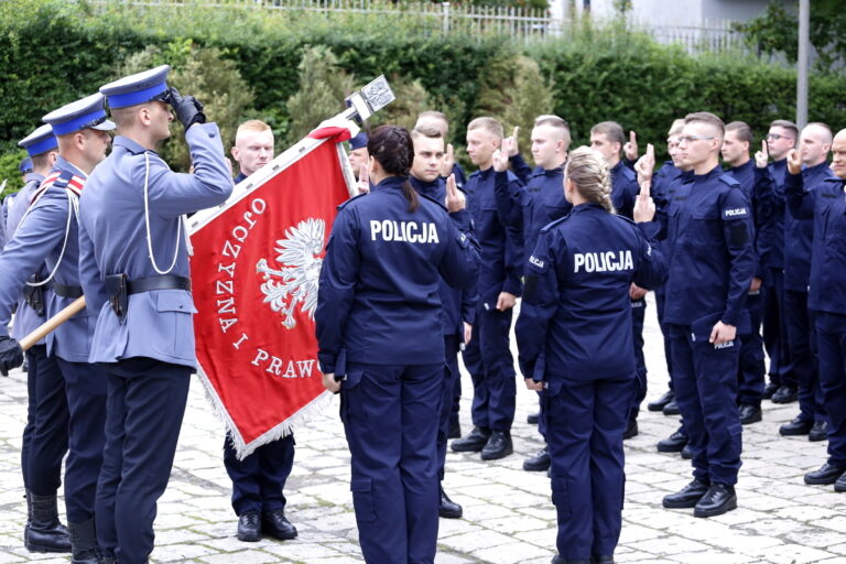 67 nowych funkcjonariuszy w szeregach Policji