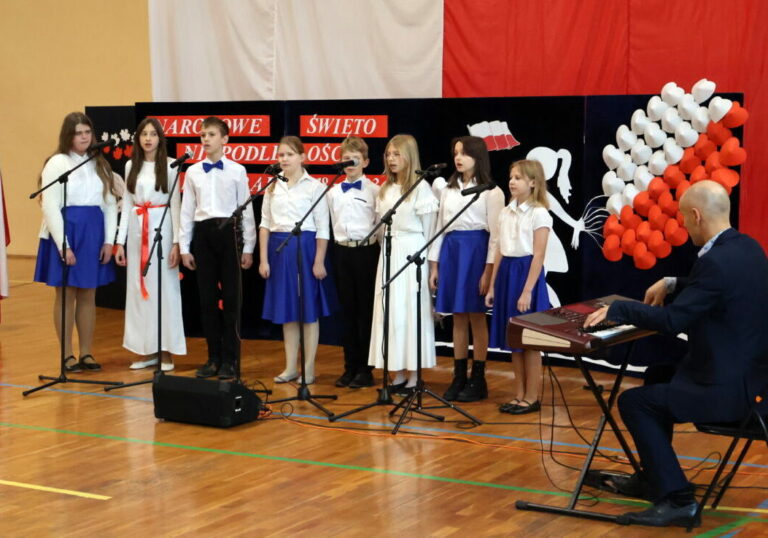Łomazy: Uroczystości i podsumowanie konkursu z okazji rocznicy odzyskania niepodległości