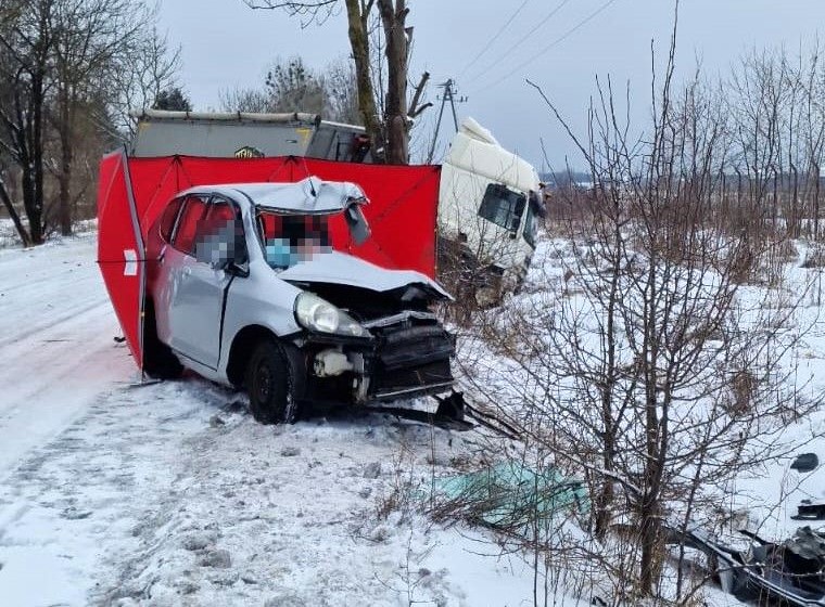 Tragiczne zderzenie z ciężarówką w Małaszewiczach Małych