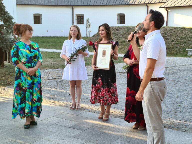 Krystyna Nowicka laureatką Bialskiej Nagrody Kultury