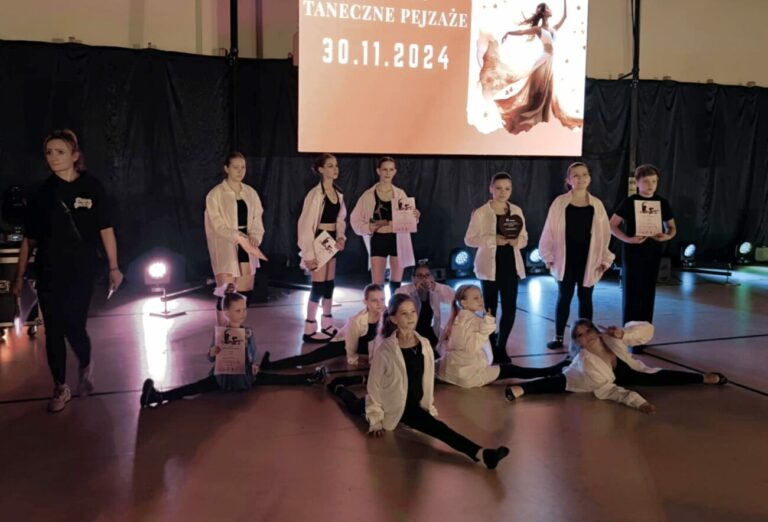 Medale bialskiej formacji Dance Factory na turnieju w Górze Kalwarii