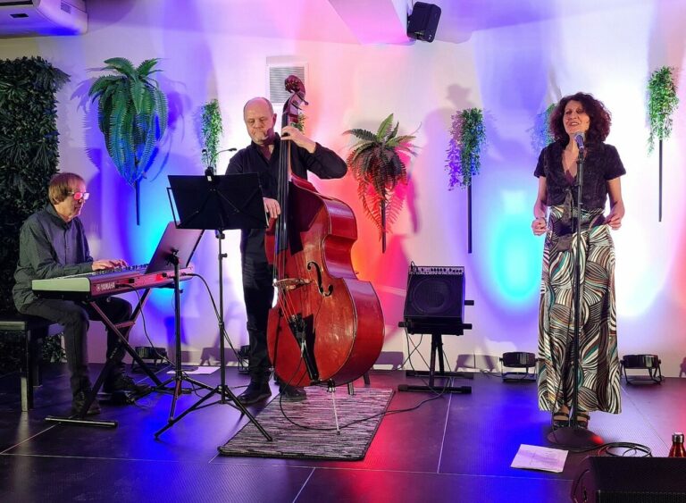 Walentynkowy koncert z Jazz Trio: Francuskie klasyki na jazzowo