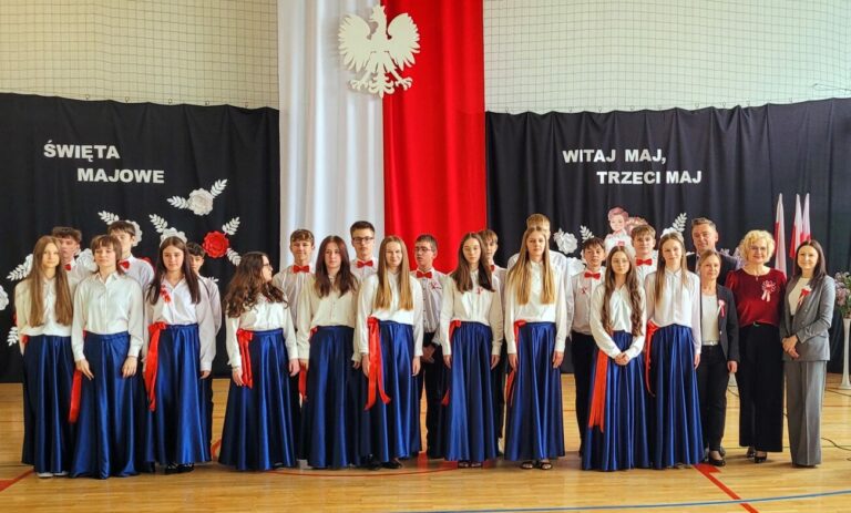Witaj majowa jutrzenko… – uroczystość w Szkole Podstawowej w Zalesiu