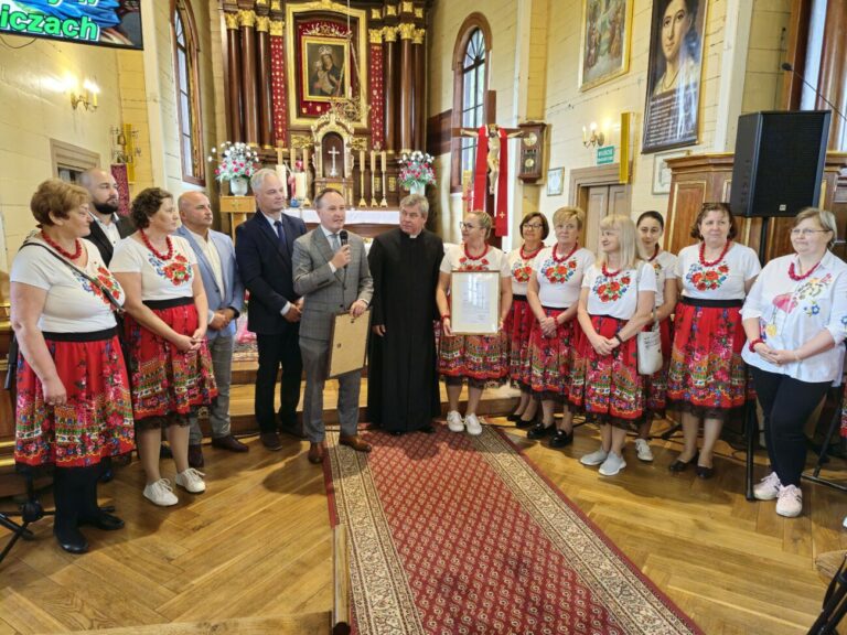 Od 15 lat śpiewają Maryi i na ludowo