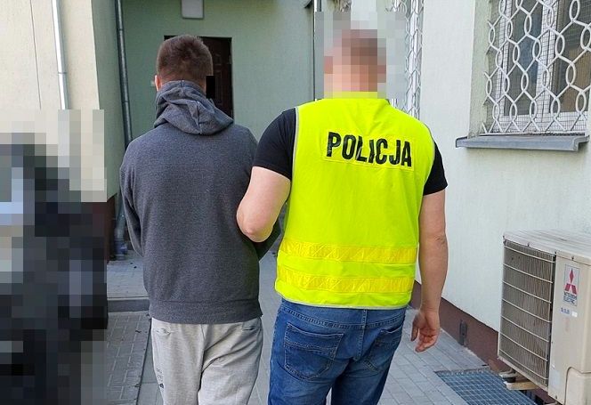 Jechał mimo zakazu, nietrzeźwy i na dodatek skradzionym autem…