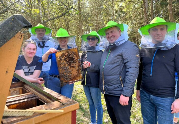 Pszczoły w służbie naturze i lokalnej społeczności – projekt 'Ule Zagrodowe' w Międzyrzecu Podlaskim