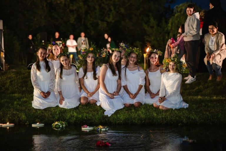 Noc świętojańska w parku Radziwiłłowskim