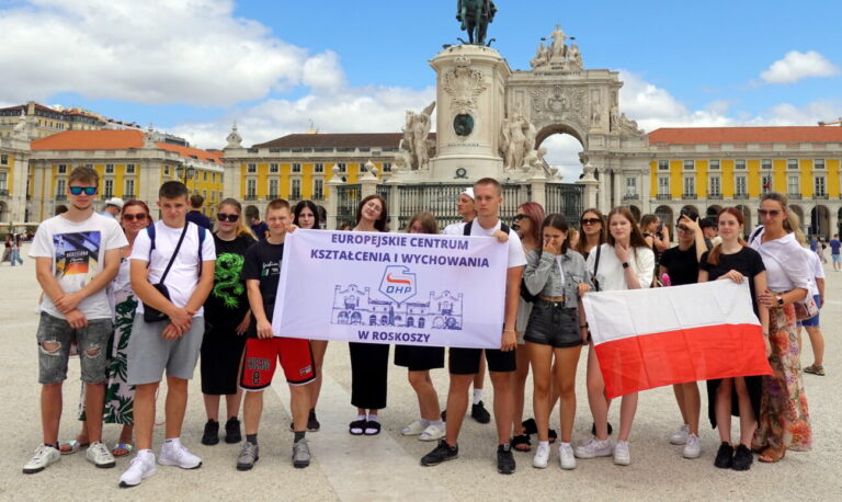 Młodzież z ECKiW OHP w Roskoszy na stażu zawodowym w Setubal