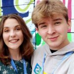 Julia i Gabriel zachęcają: Weź udział w konferencji ‚Nastolatkowie XXI wieku 2.0’