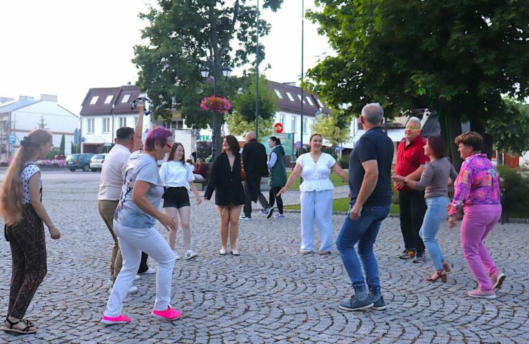 Wisznice pożegnają wakacje letnią potańcówką – zapowiedź