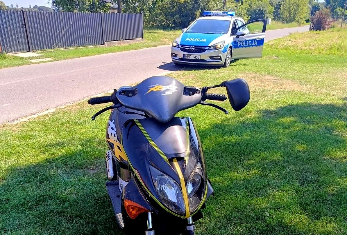 Policyjny pościg za kierowcą hondy, który zwiał przed drogówką. Miał dużo za uszami...