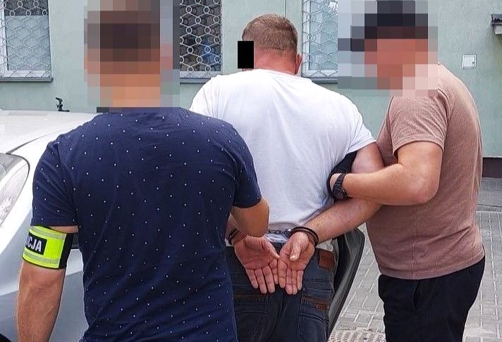 Znęcał się nad byłą żoną, w końcu napadł na nią z nożem!