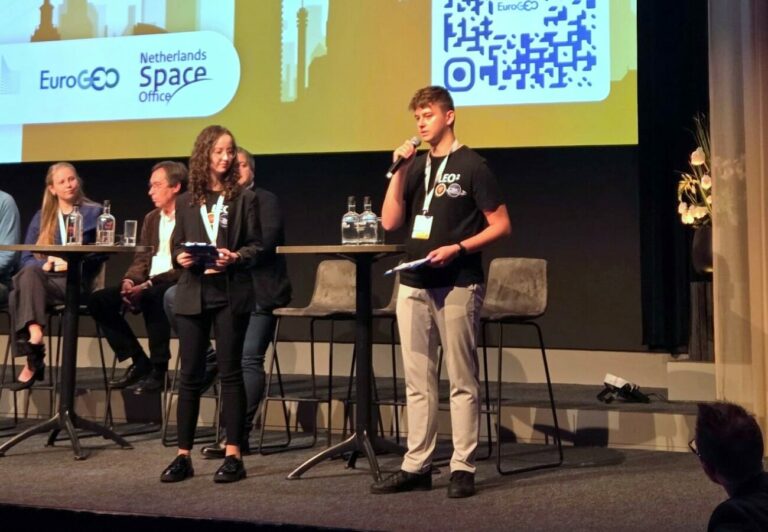 Delegacja koła naukowego LEOO z Platerki dotarła aż na konferencję EuroGEO Workshop 2025 w Holandii