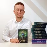 Dążąc do światełka w tunelu. Radosław Stopka poleca ‚Twardą Ścieżkę’