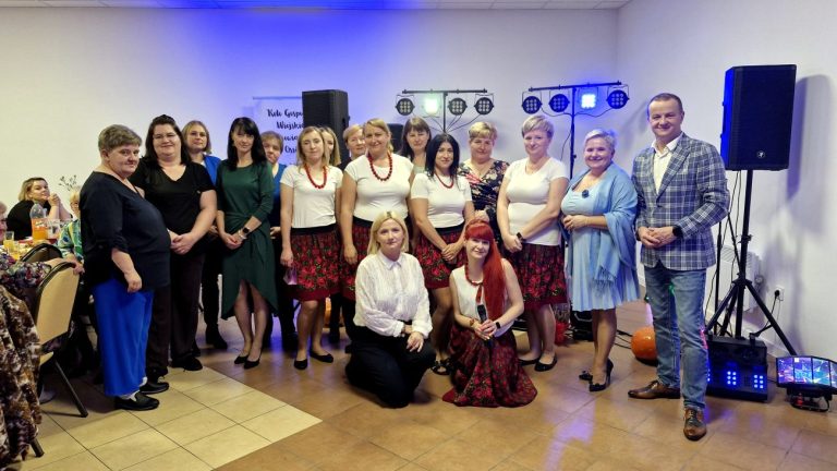 Ossówka: aktywni mieszkańcy, piękna świetlica