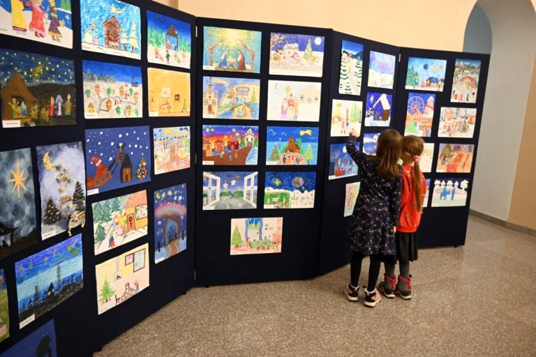 Weź udział w świątecznym konkursie plastycznym. Nagrody czekają!