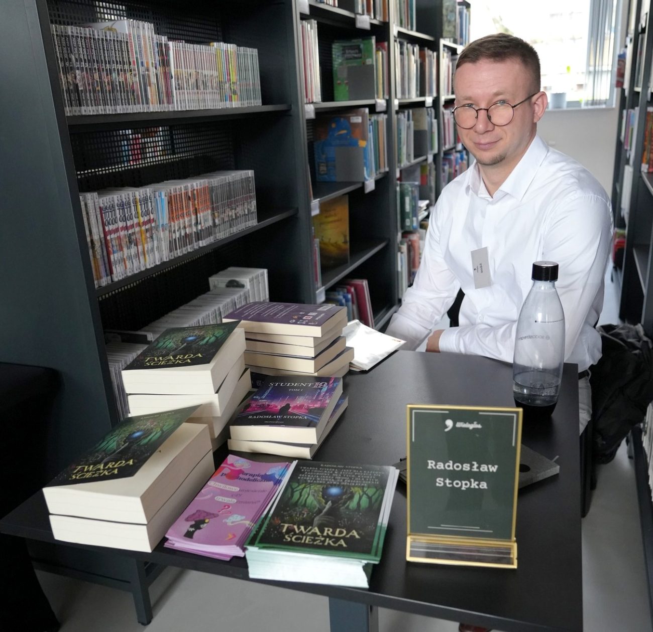 Dążąc do światełka w tunelu. Radosław Stopka poleca ‚Twardą Ścieżkę’