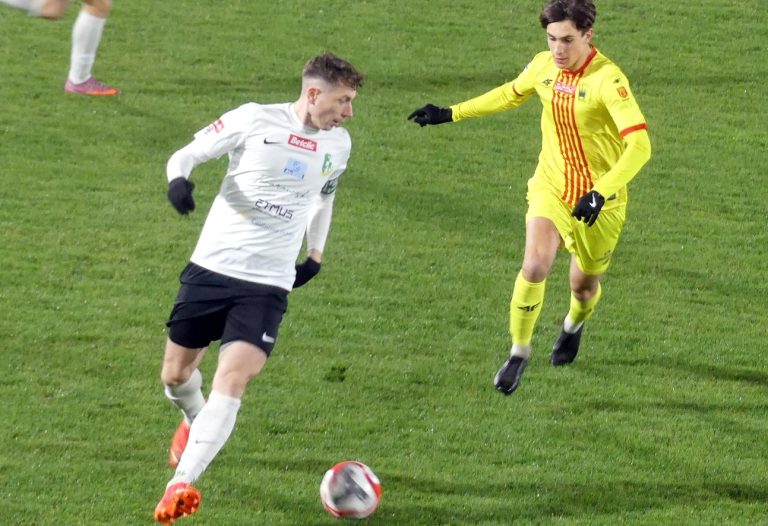 Remis Podlasia na finiszu piłkarskiego roku