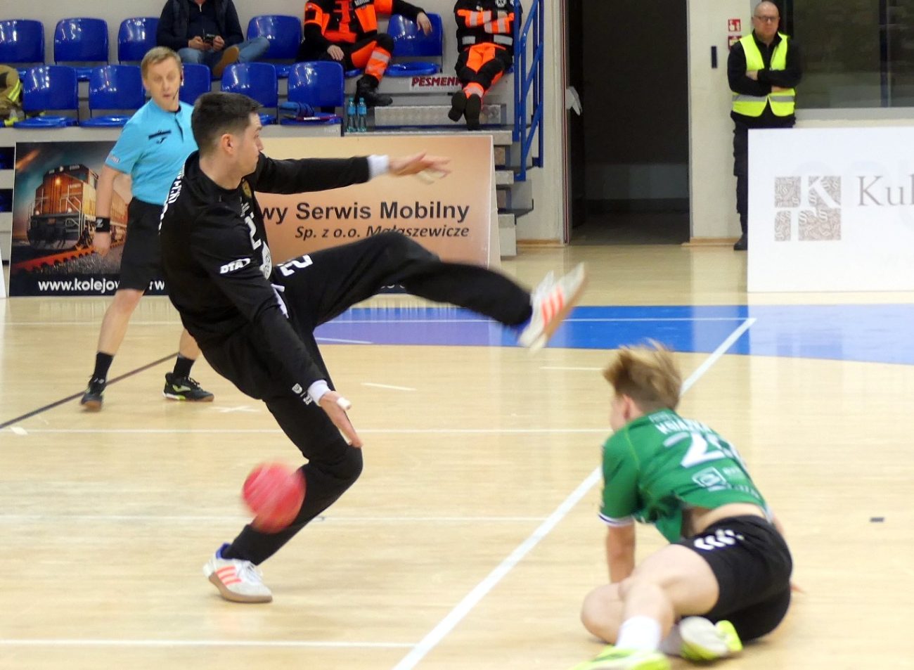 AZS-AWF bliski sprawienia sensacji