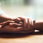 Jak opiekować się grobem?