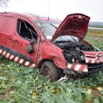 Stracił panowanie nad autem i dachował