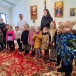 Koncert kolęd w wykonaniu Pszczółek w kościele w Rakowiskach