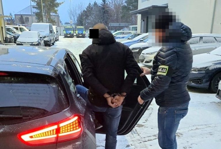 Dźgał kumpla nożem stołowym i widelcem, trafił do aresztu