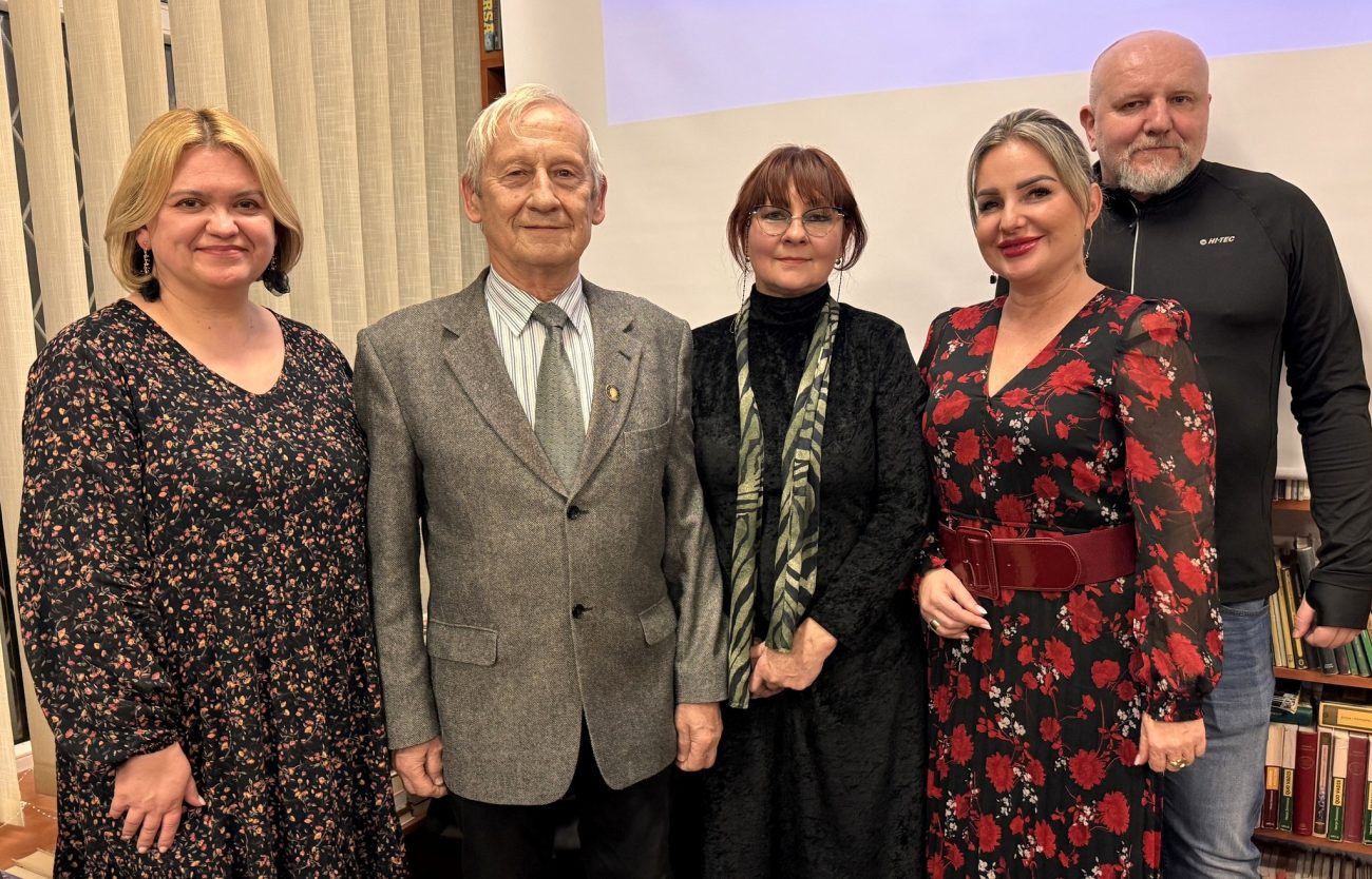 Historia zapisana w kamieniu. Relacja ze spotkania z Janem Czernikiem w bialskiej bibliotece