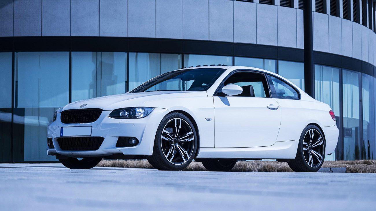 Co drugie używane BMW w Polsce jest powypadkowe. Kochana przez wielu Polaków marka obchodzi w tym roku 110. urodziny