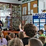 Bezpieczne ferie zimowe w szkole w Zalesiu