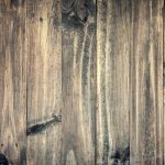 Podłoga w nowoczesnym domu: jak pogodzić estetykę z funkcjonalnością?