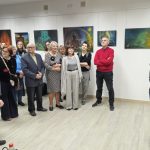 ‚Pseudo-neo-postsurrealizm’ i dźwięki natury. Adam Korszun zaczarował Galerię Podlaską