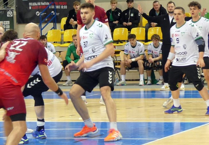 Dominik Antoniak katem AZS UW