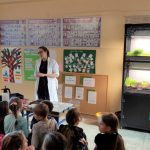 Warzywa sterowane smartfonem w Łomazach? Technologia z NASA w szkolnych stołówkach