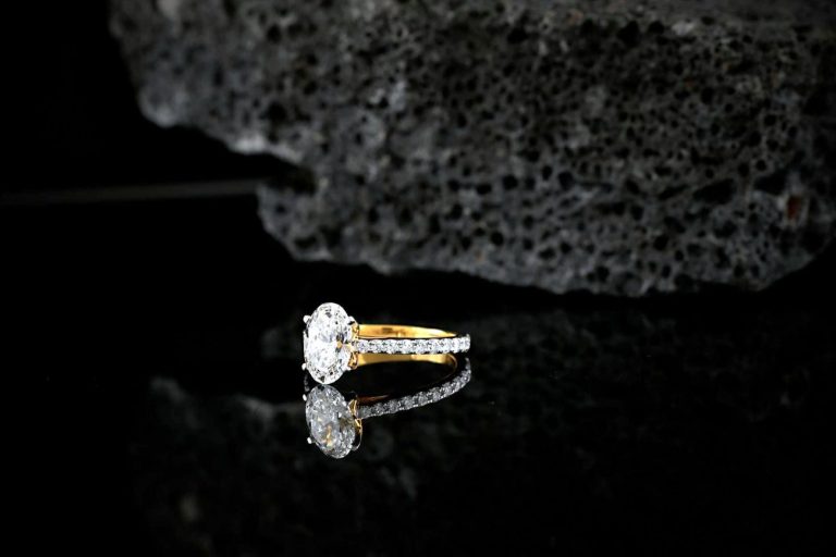 Pierścionek z diamentem – czy tylko na zaręczyny?