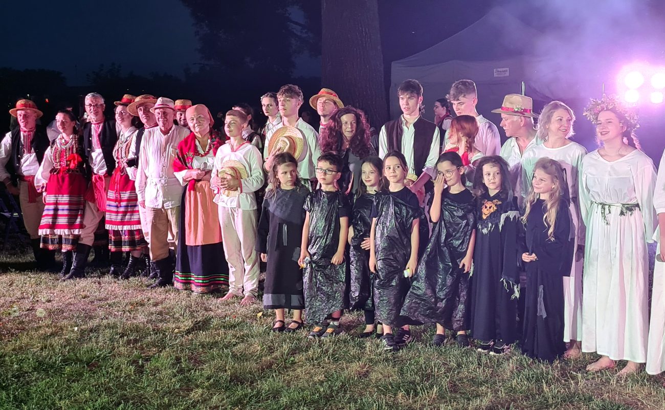 Barwne widowisko porwało Bialczan. Park Radziwiłłowski zamienił się w krainę magii i czarów