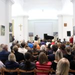Wybitni wirtuozi zagrali w Wisznicach. Klasyka na najwyższym poziomie w Centrum Kultury Chrześcijańskiej